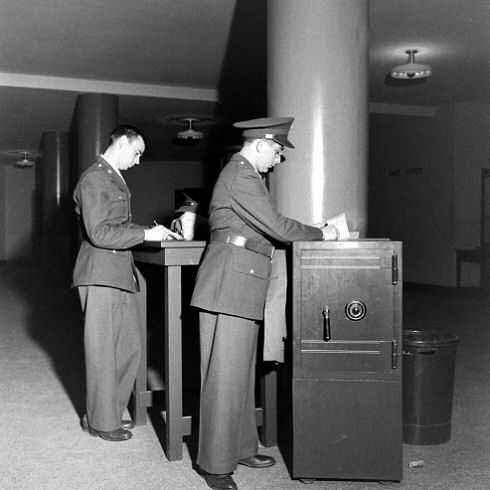 Building the Pentagon 15