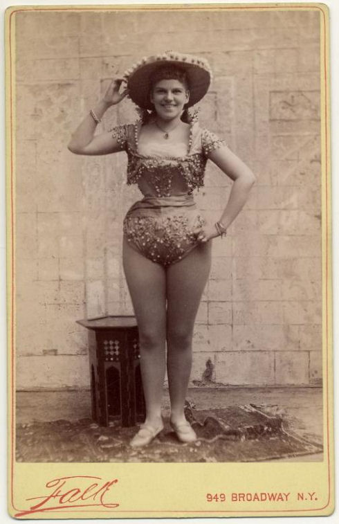 EXOTIC_DANCERS_1890s_14