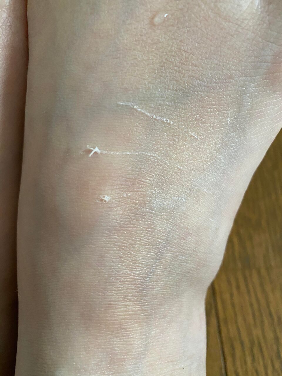 猫の困った行動 噛み癖を改善する方法 猫の下僕になりました 猫の困った行動 噛み癖を改善する方法 猫の下僕になりました