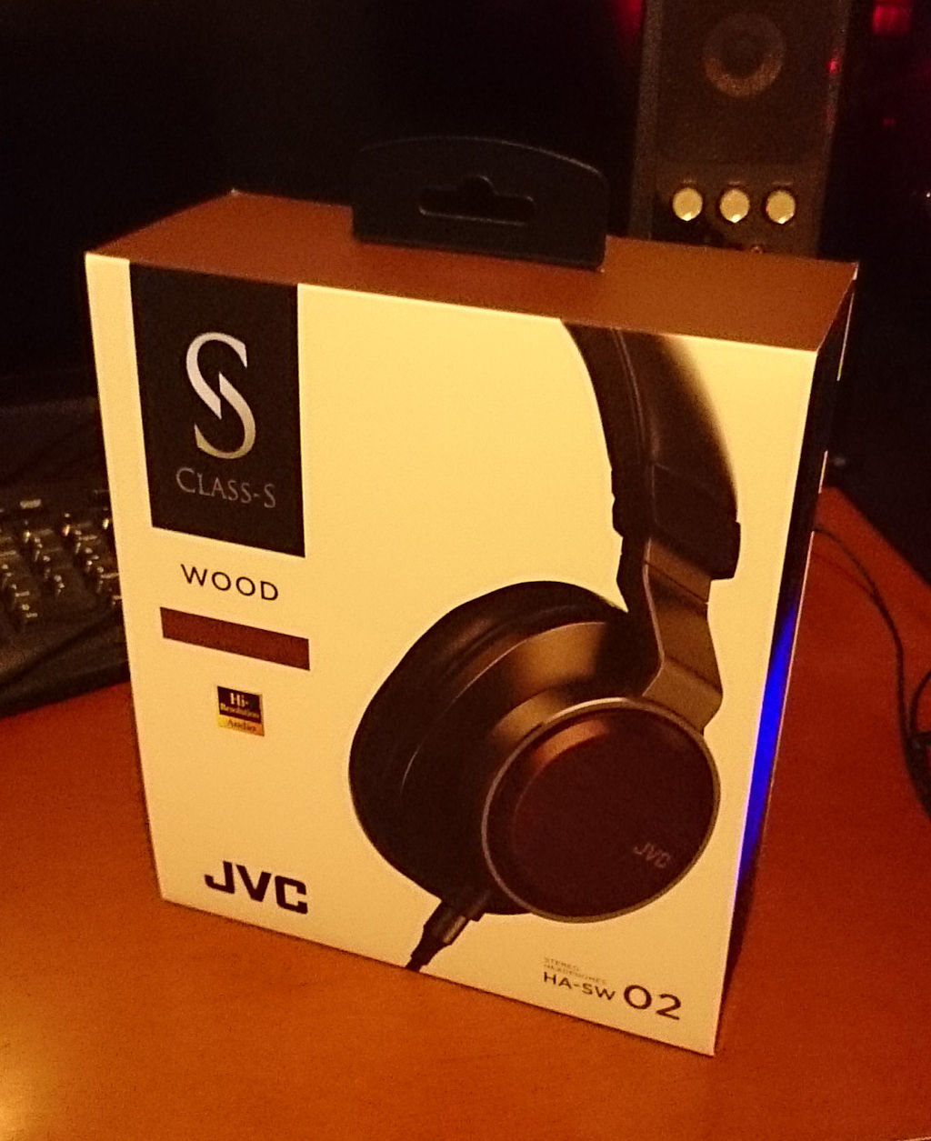 中古】JVC 密閉型ヘッドホン CLASS-S WOODシリーズ ハイレゾ対応 中古】JVC 密閉型ヘッドホン CLASS-S WOODシリーズ ハイレゾ対応