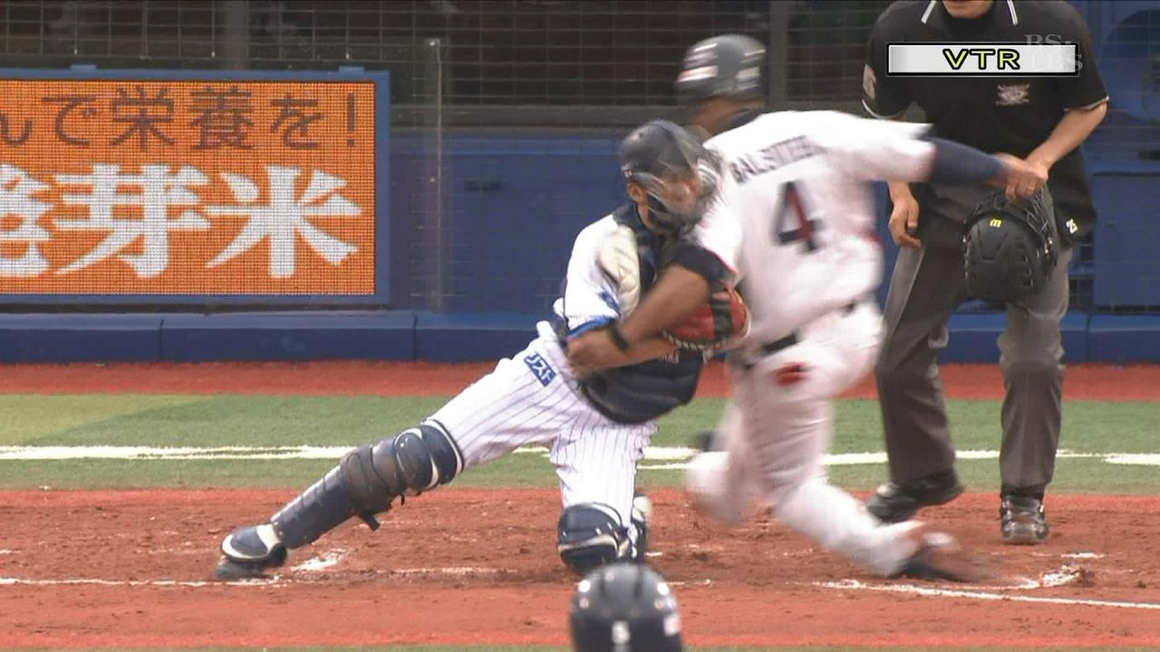 ヤクルト バレンティンのタックル キャッチャーライナー