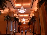 Emirates Palace�ʥ��ߥ졼�ġ��ѥ쥹�ˡ����֥��ӡ�UAE