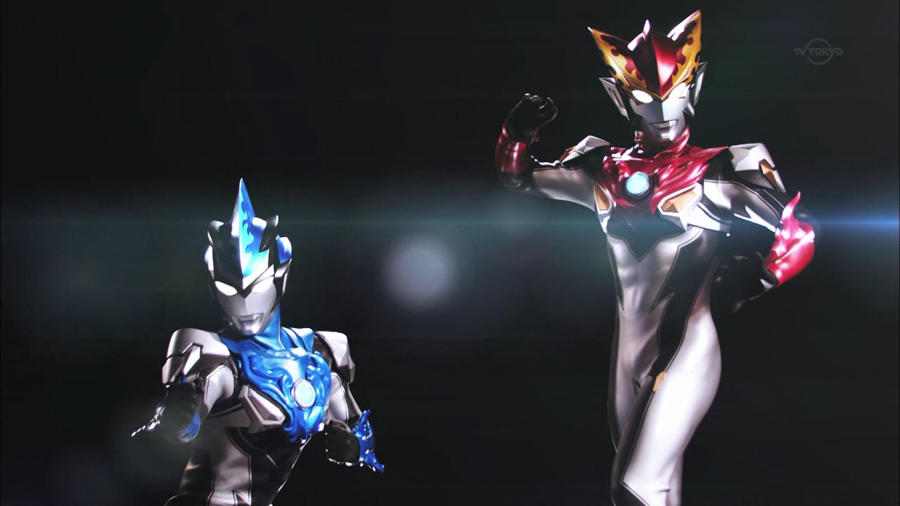 ウルトラマンロッソとウルトラマンブルの見た目激カッコイヨ カキコミヒーロー