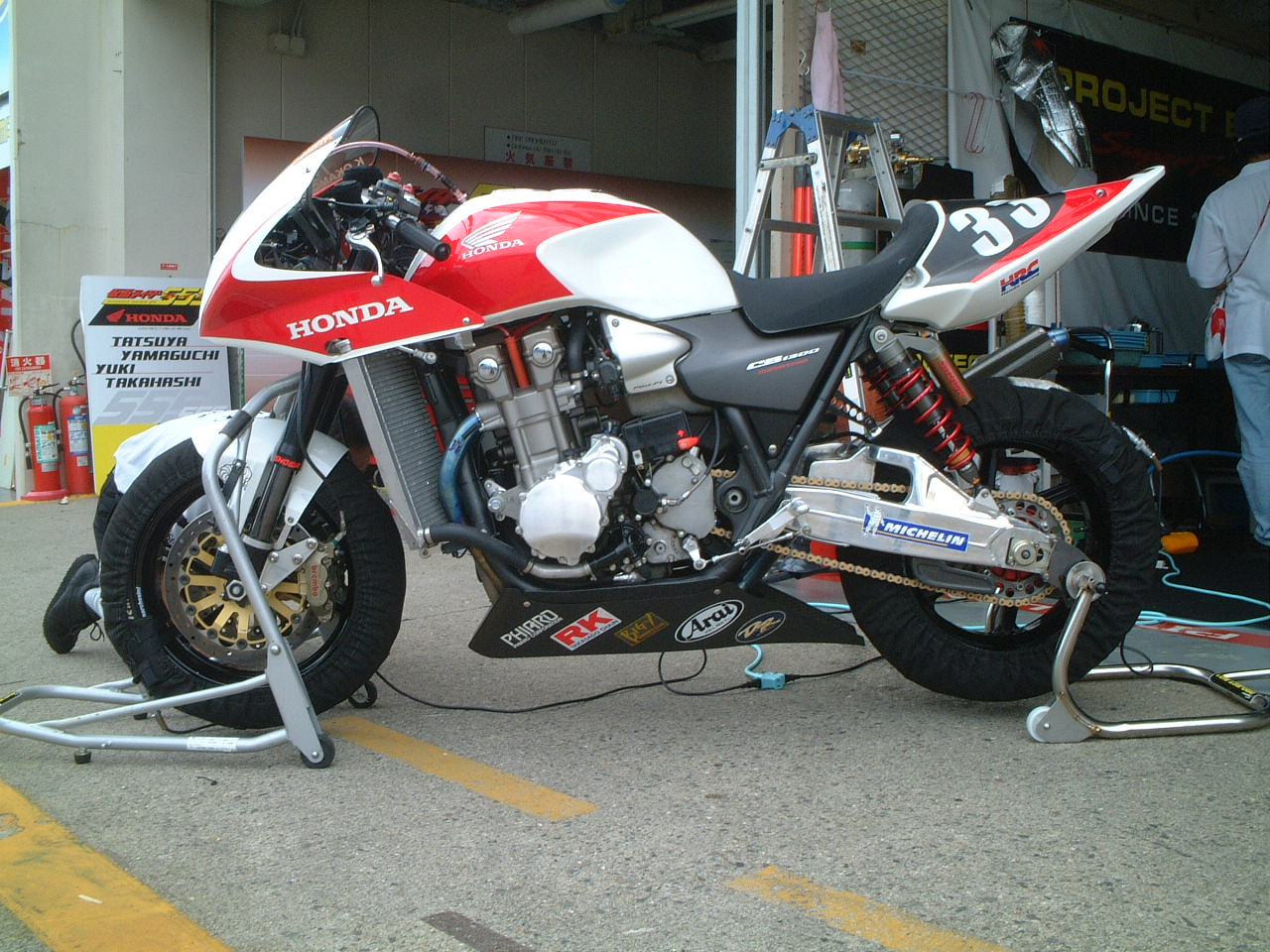 cb1300sf cb1300sb シングルシートカウル　送料込み cb1300sf cb1300sb シングルシートカウル 送料込み - メルカリ