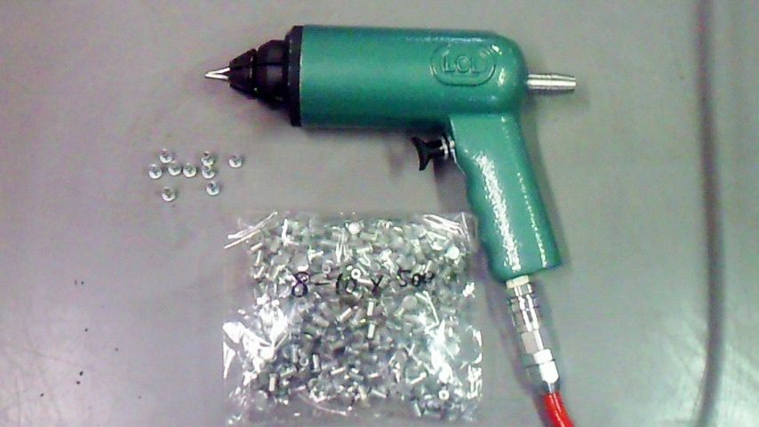 絶妙なデザイン スパイクガン スパイクタイヤ制作 ブレーキ Labelians Fr