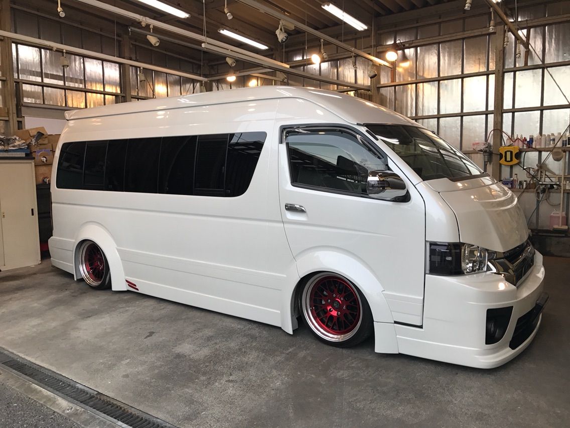 ハイエースsロングのワイド Zeekのお仕事