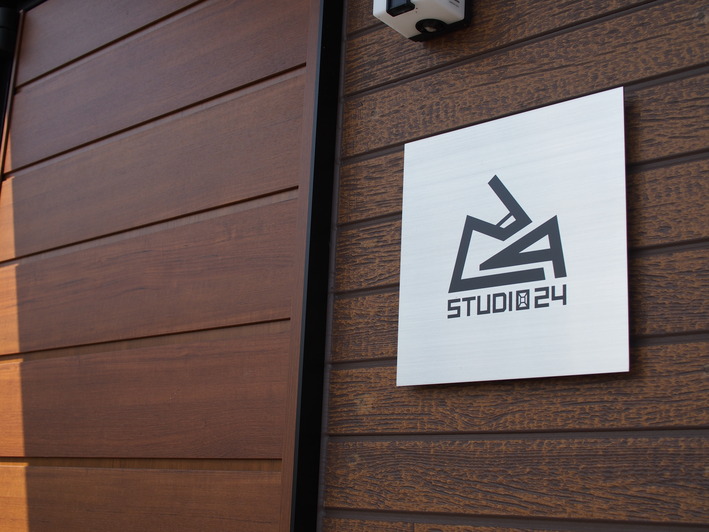 STUDIO24 (1)