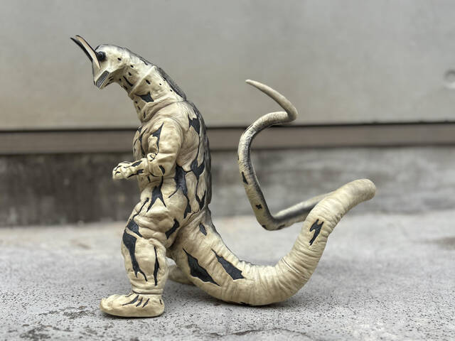 直販限定】1/6特撮シリーズ 宇宙怪獣エレキング 激闘Ver. 商品詳細
