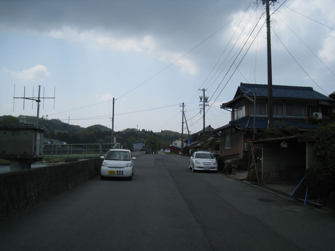 ロケタッチャーが行く!!
街道をタッチ!《加太越大和街道》 其の23
コメントトラックバック CrystslClearWater