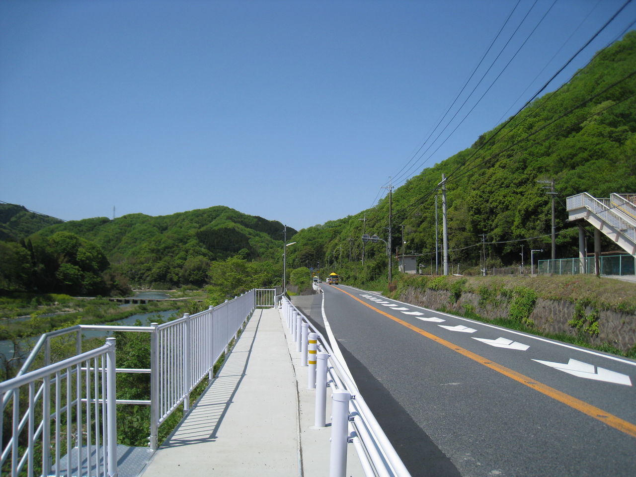 ロケタッチャーが行く!!
街道をタッチ!《加太越大和街道》 其の27
コメントトラックバック CrystslClearWater