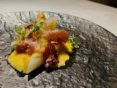 ホワイトアスパラオランデーズ