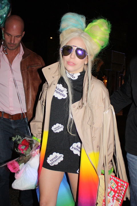 gaga04