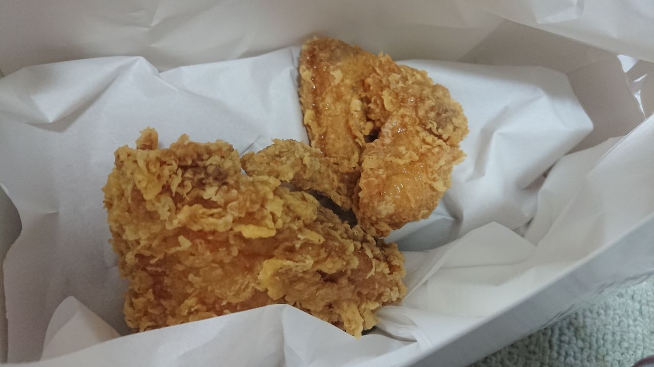 ケンタッキーの新作 辛口ハニーチキンを食べてみたので口コミ感想 結局辛いのか 甘いのか オライオン