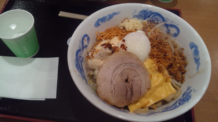 ジャンクガレッジのまぜそばを全マシで食べてきた カロリーを気にして