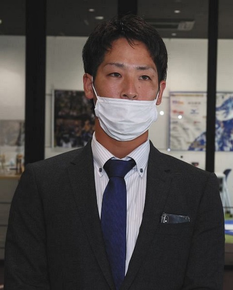 8e38eb6b08237ca9704ca847b92a5cf5_1