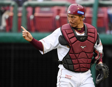 67FAB17C-0FAD-454E-855F-88012348C3E6