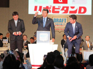 20191017-OHT1I50113-T