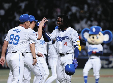 034dafd37175bd49e30307130f1e26ef_1