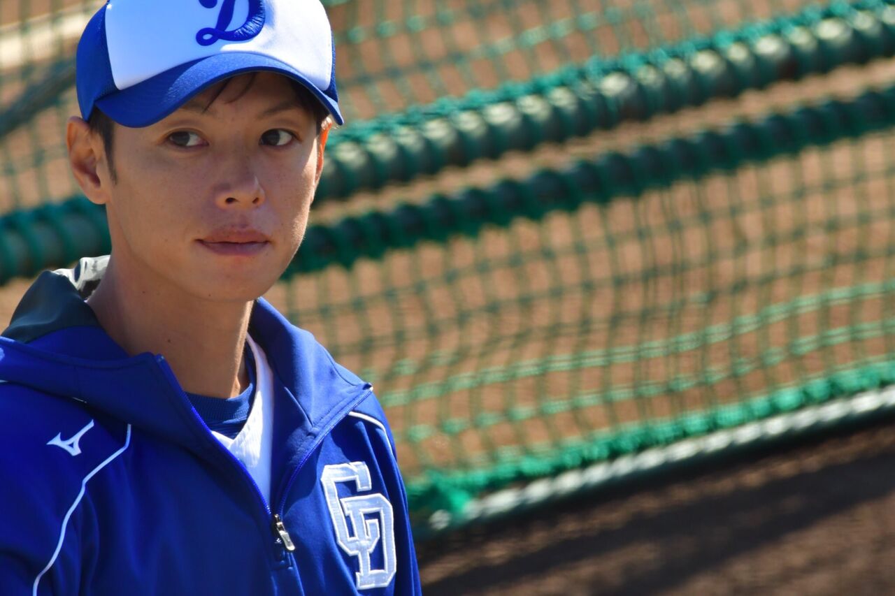 中日の浅尾拓也投手コーチ 35 まだかっこいい ドラ速 Dragons速報 中日の浅尾拓也投手コーチ 35 まだかっこいい ドラ速 Dragons速報