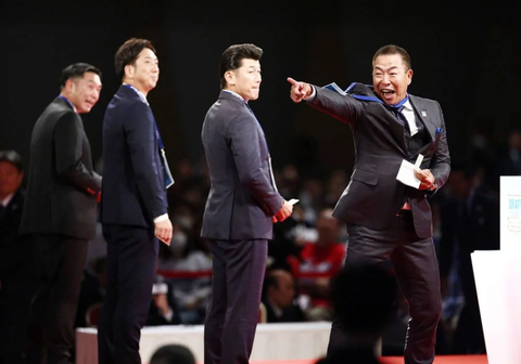 2025101618241424212500