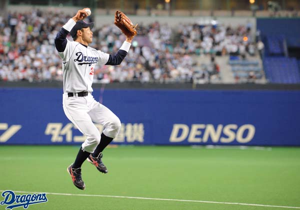 三大泣ける引退試合 井口資仁 小池正晃 ドラ速 Dragons速報 三大泣ける引退試合 井口資仁 小池正晃 ドラ速 Dragons速報