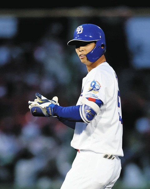 8416d7a414bb03991b6758ef93e410bc_1