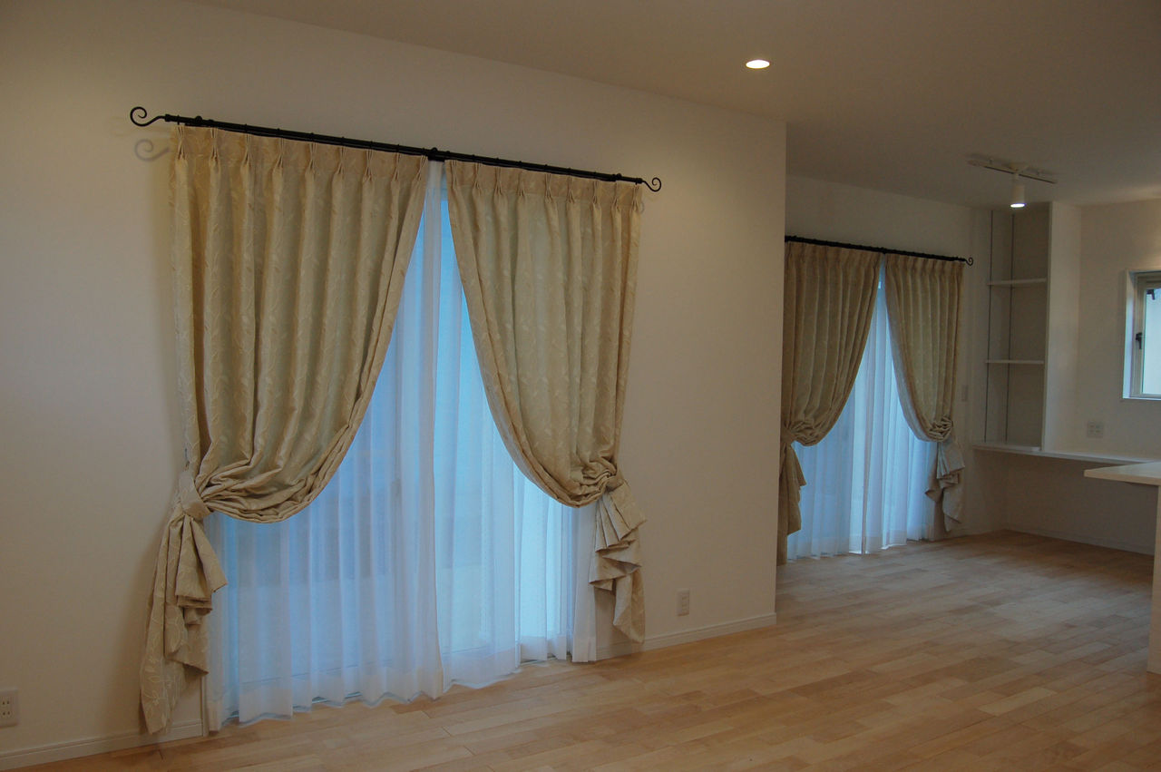 色のカーテン その7 白 インテリア館セレス のブログ