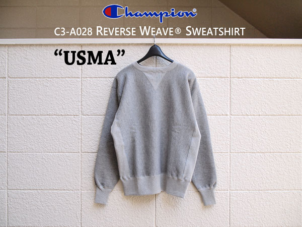 Champion-TRUE TO ARCHIVES】Reverse WeaveⓇ Sweatshirt Champion-TRUE TO ARCHIVES】Reverse WeaveⓇ Sweatshirt