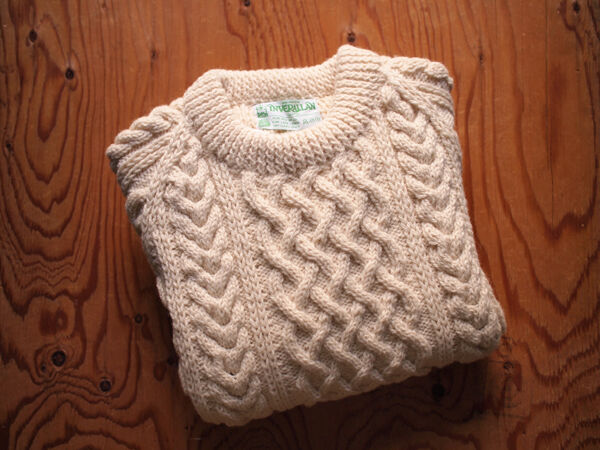 INVERALLAN / インバーアラン】1A Crew Neck Aran Sweater. 来週 INVERALLAN / インバーアラン】1A Crew Neck Aran Sweater. 来週