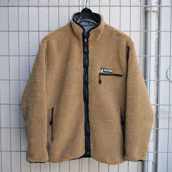 ALTUS Mountain Gear / アルタス・マウンテンギア】表裏で表情が ALTUS Mountain Gear / アルタス・マウンテンギア】表裏で表情が