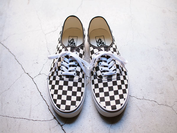 VANS / ヴァンズ】Authentic 