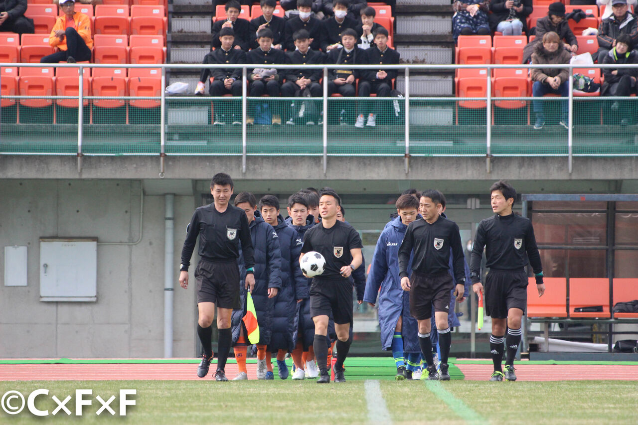 令和元年度 福岡県高等学校サッカー新人大会 飯塚高等学校 九州国際大学付属高等学校 Cross Football Fukuoka 令和元年度 福岡県高等学校サッカー新人大会 飯塚高等学校 九州国際大学付属高等学校 Cross Football Fukuoka