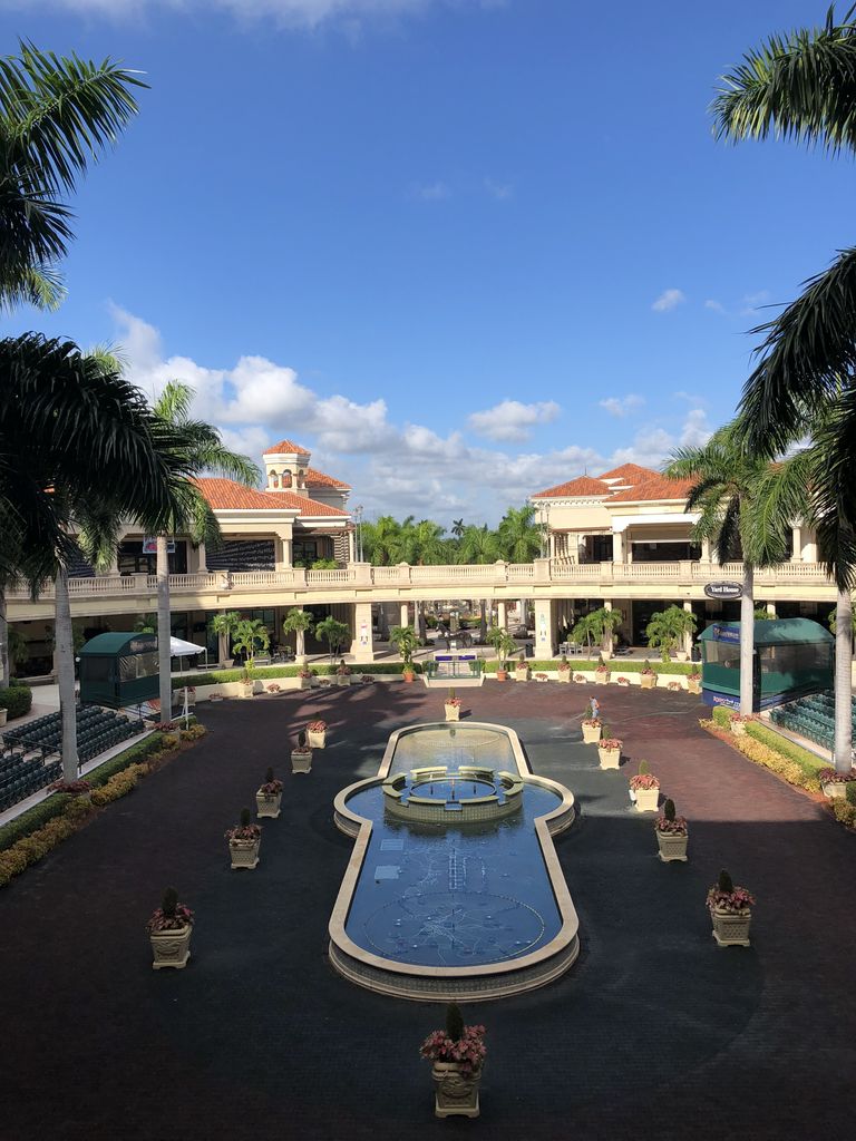 B01DF38B-F941-43E2-A26B-31E79104D477