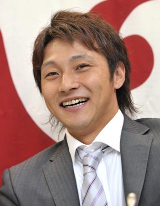野球 巨人中継ぎでv貢献の越智が8500万円でサイン 豊田は3500万円減の1億7500万円で契約更改 ２ちゃんまとめ ニュース