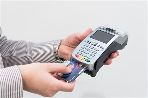 credit-card-machine-4577768_640_R