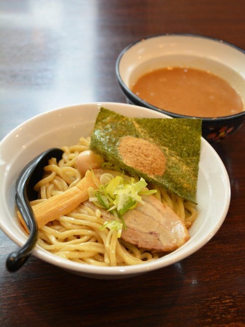 「つけ麺」とかいうなぜかアンチがめちゃくちゃいる料理