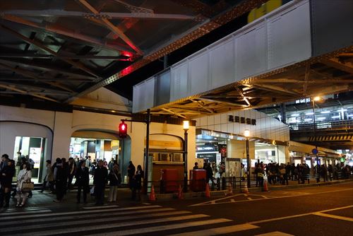 11660189306_f23f1d6f64_c_R