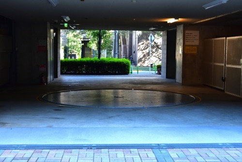 マンションの駐車場