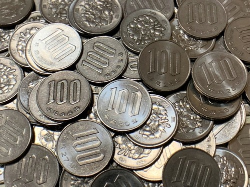 100円