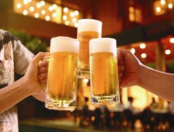 一人でビアガーデンで飲むビールはまた旨い！！