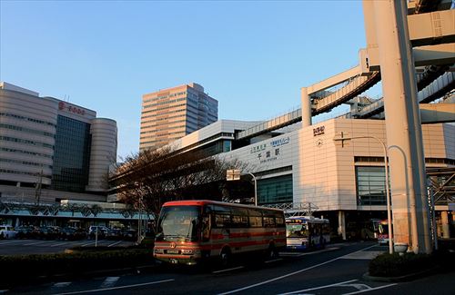 800px-千葉駅_-_panoramio_R
