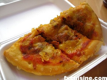 scottish-deep-fried-pizza-05-500