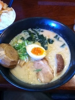 agpiZWViZWUyc2VlchULEgxJbWFnZUFuZFRleHQYg_WiBgw