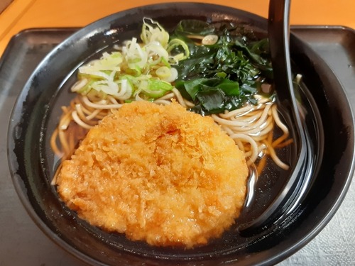コロッケそば