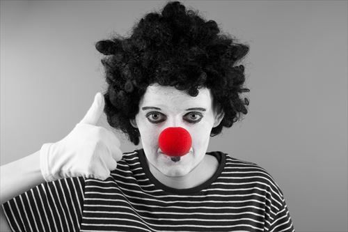 mime-with-red-nose-14634061576Qj_R