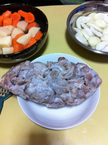 男の牛スジカレー作るよ！