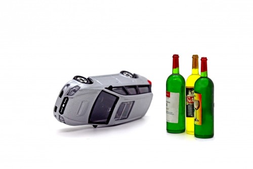 17時頃に缶ビール1本飲んだんやが3時間たったし車運転してええんか？