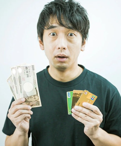 リア充「現金よりクレカのほうが便利」 ワイ「そうなんか」 なんＪ民「！！」ｼｭﾊﾞﾊﾞﾊﾞﾊﾞ（走り寄る音）