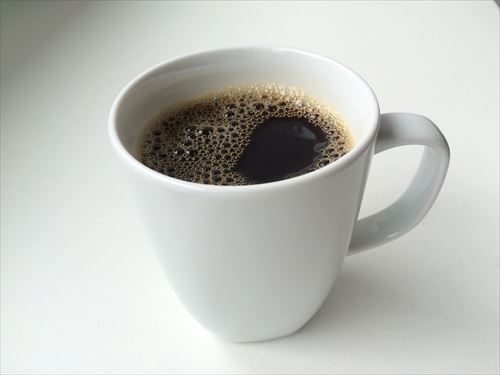 ブラックコーヒーまずいのになんで皆意地張ろうとするのか