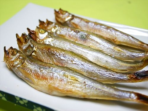 お前らししゃもの頭も食べる？